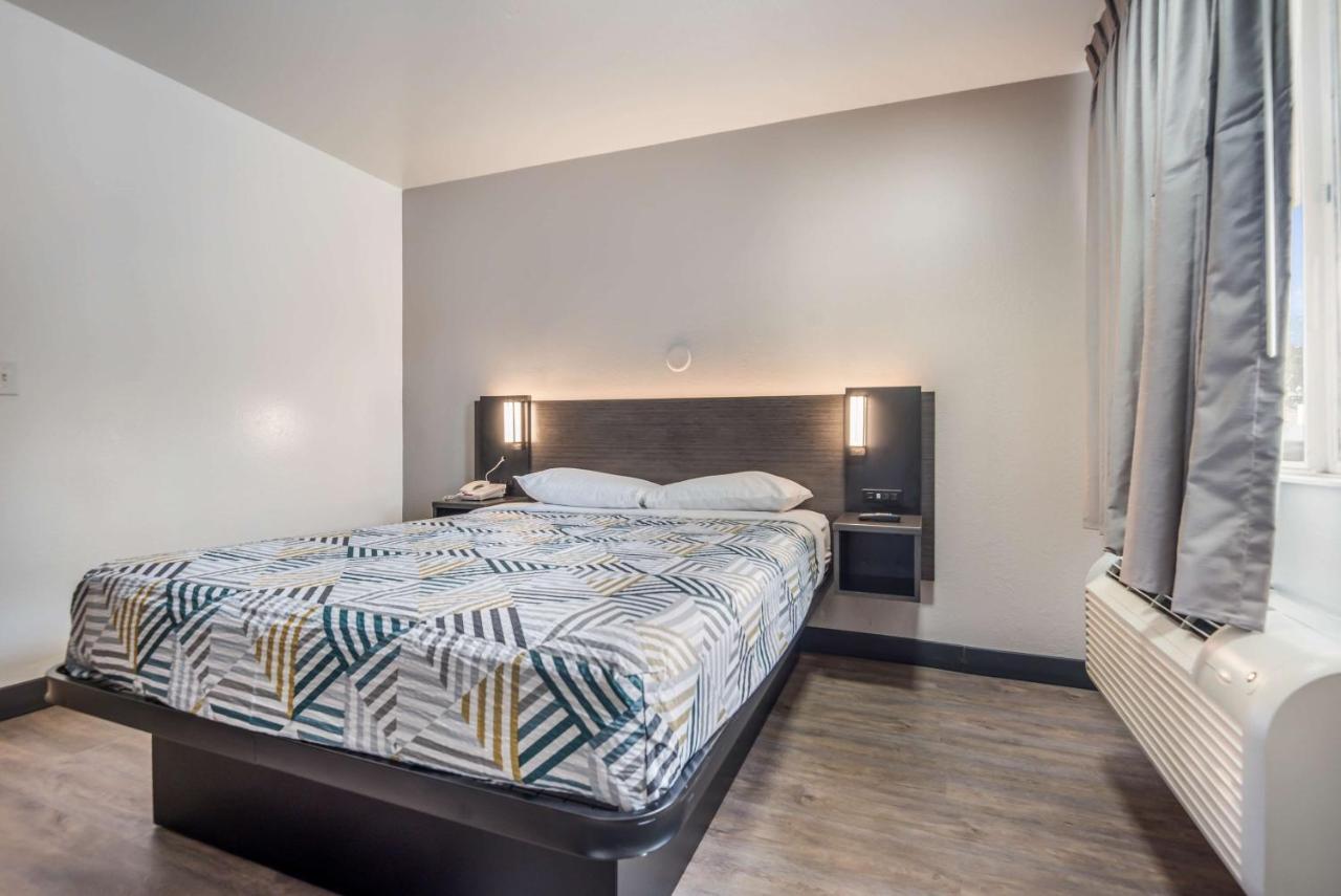 Motel 6-College Station, Tx - Bryan Dış mekan fotoğraf