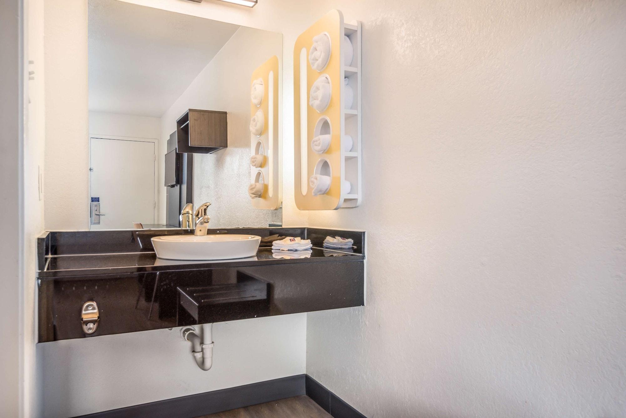 Motel 6-College Station, Tx - Bryan Dış mekan fotoğraf