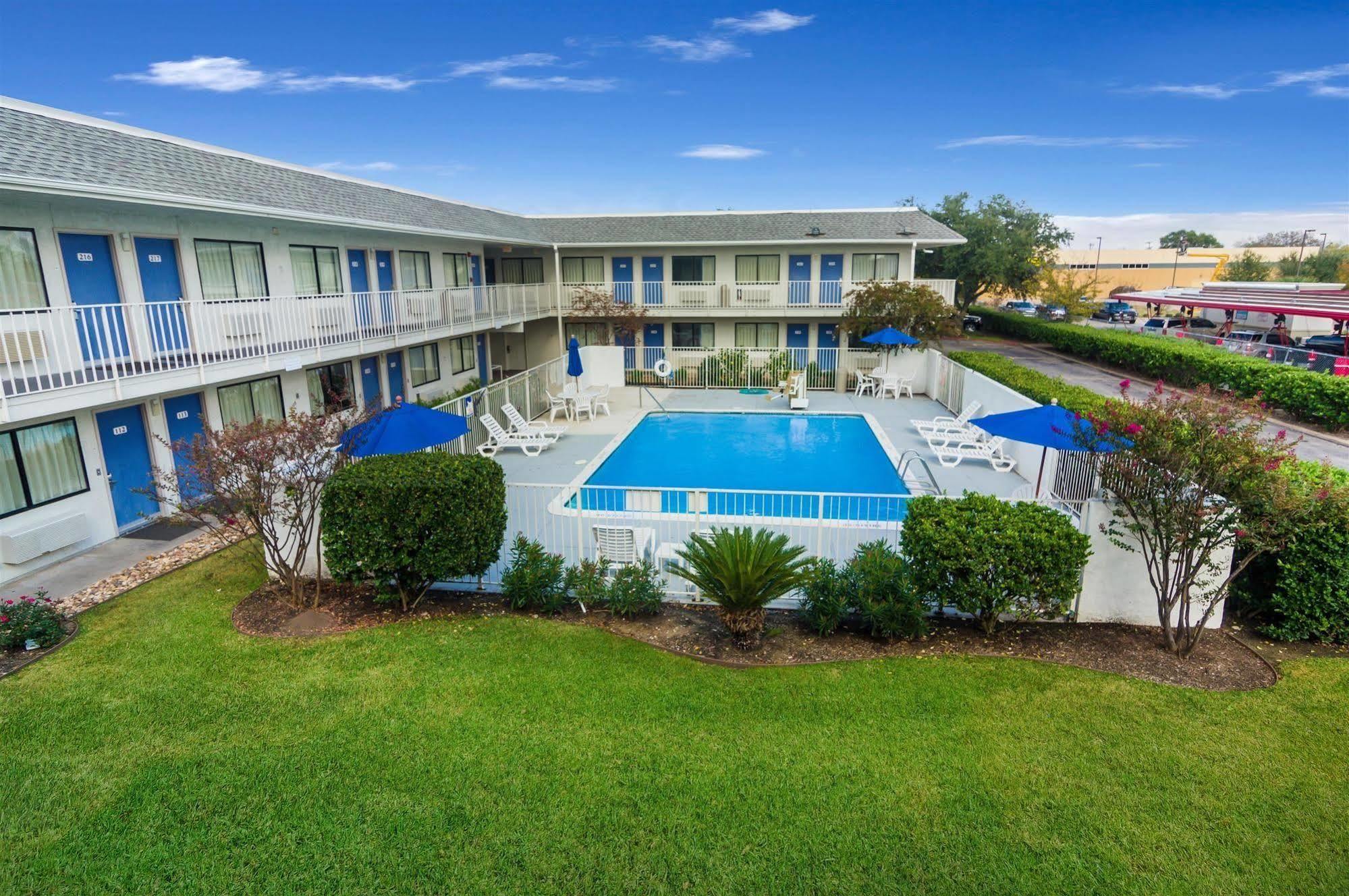 Motel 6-College Station, Tx - Bryan Dış mekan fotoğraf